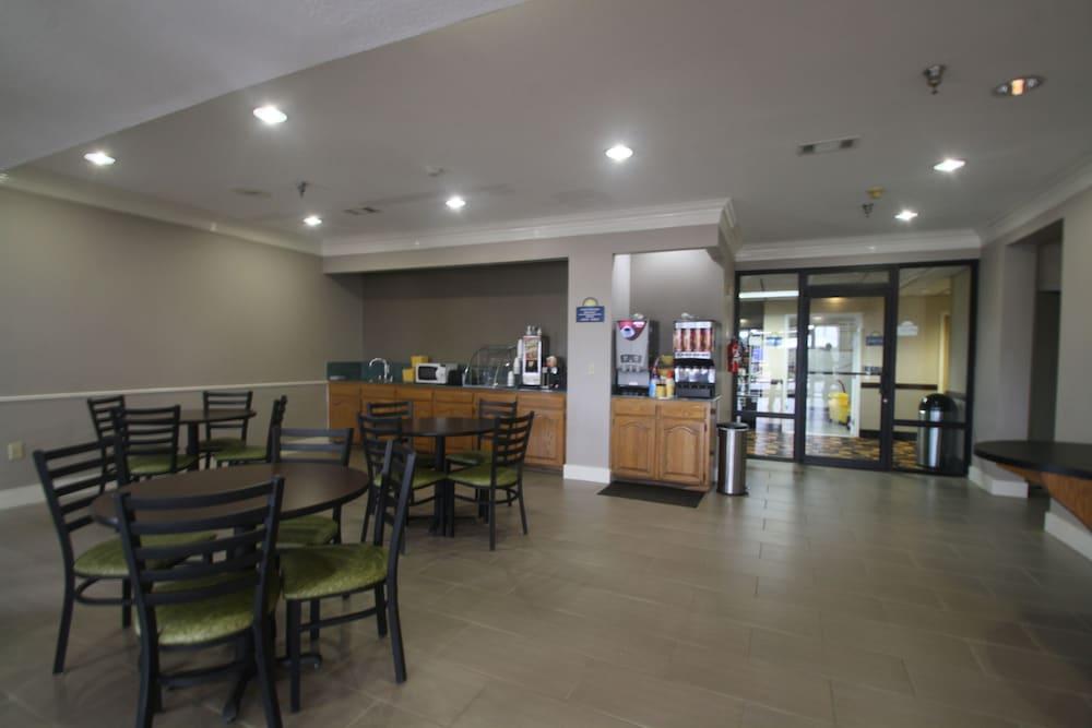 Days Inn By Wyndham Denham Springs-Baton Rouge East Ngoại thất bức ảnh