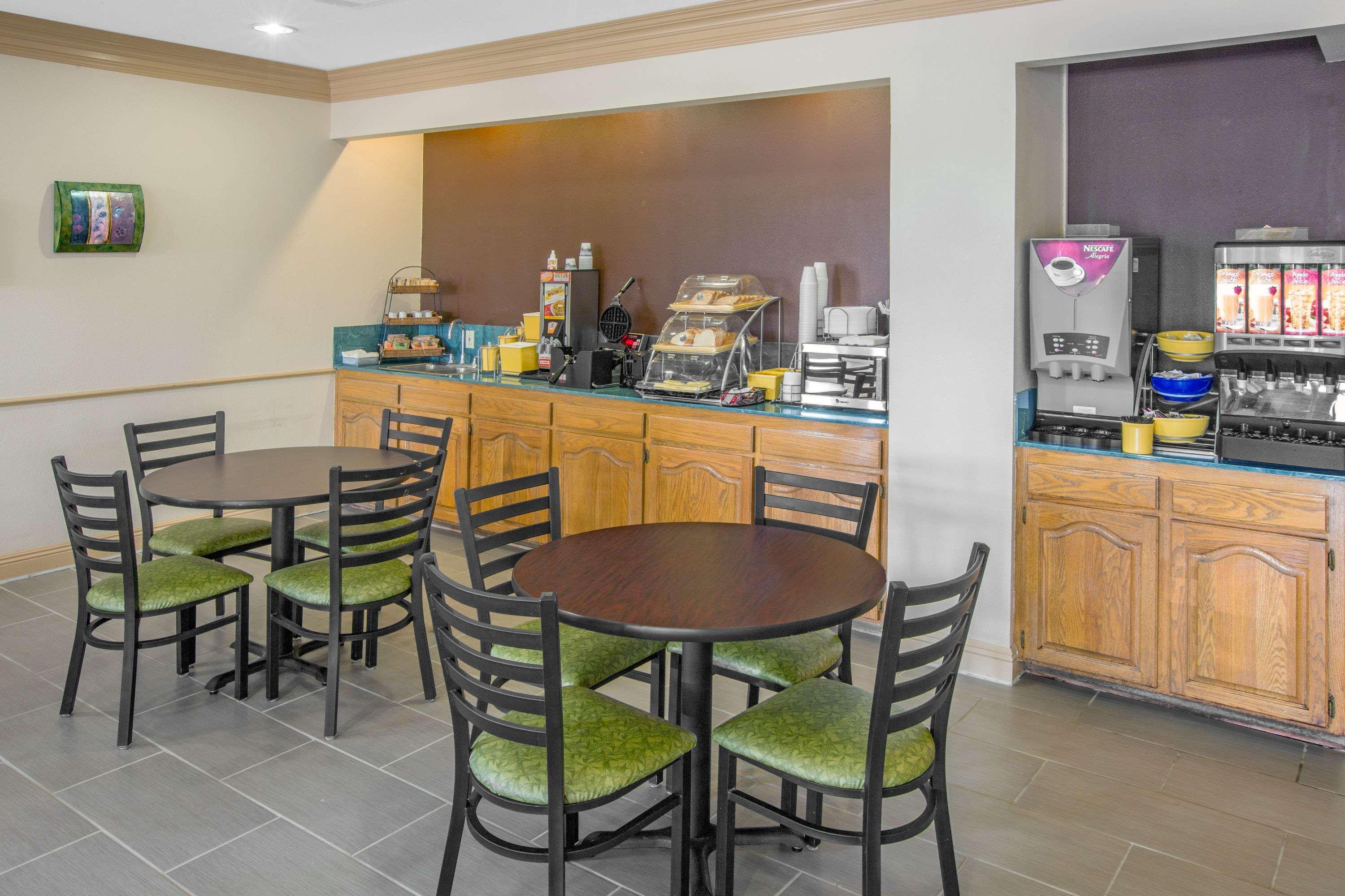Days Inn By Wyndham Denham Springs-Baton Rouge East Ngoại thất bức ảnh